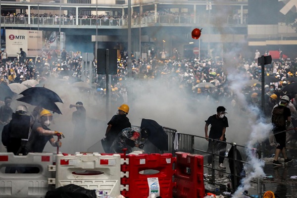 香港デモ